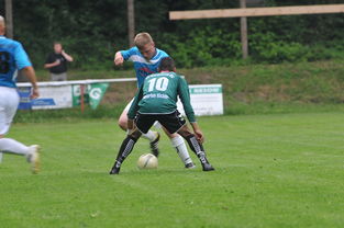 开云app下载地址-英超球队基于运动表现数据的战术布置调整案例，英超战术分析